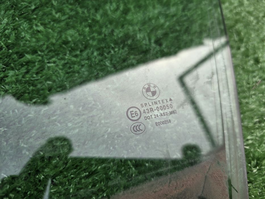 Стекло переднее левое 530 БМВ 525 Е60 BMW E60528