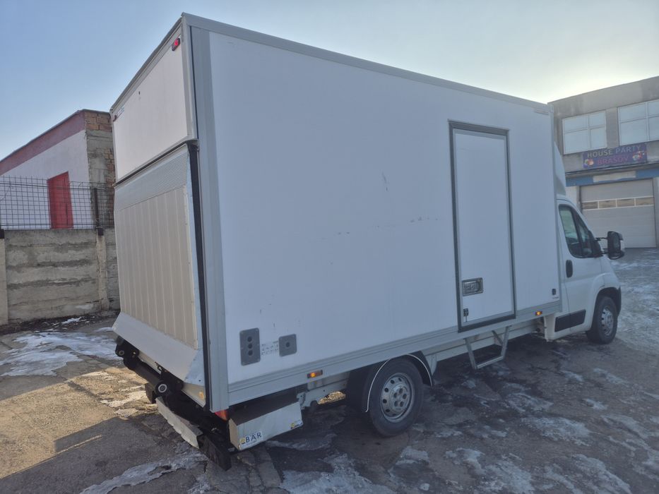 Transport marfa cu lift , mutari, debarasari