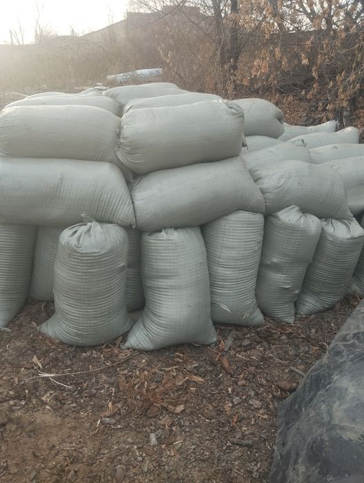 Продам опилки сухие в мешках