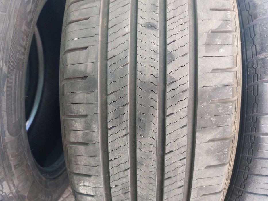 Гуми 225/ 55 R19 21година на 8000км