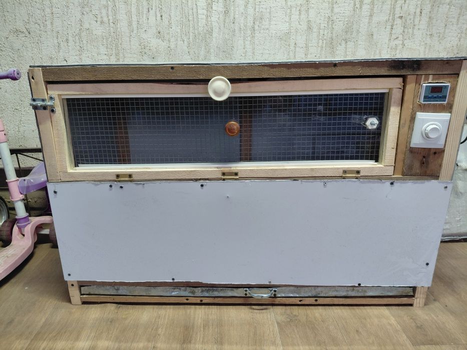 Продается брудер