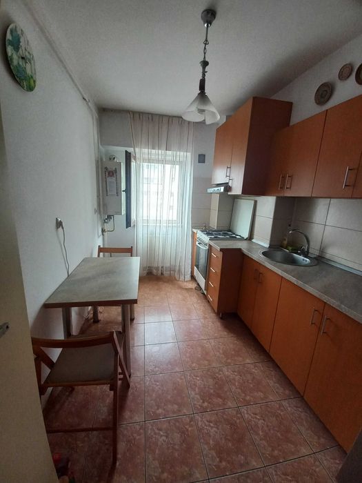 Inchiriez apartament 2 camere
