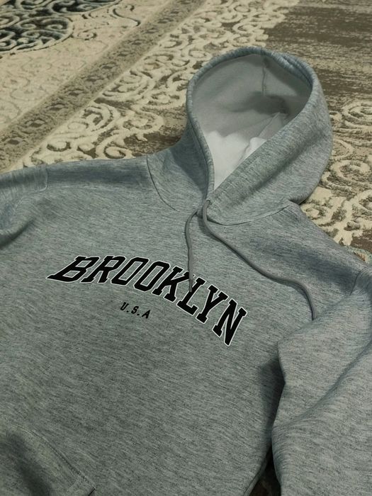 Худи с надписью BROOKLYN