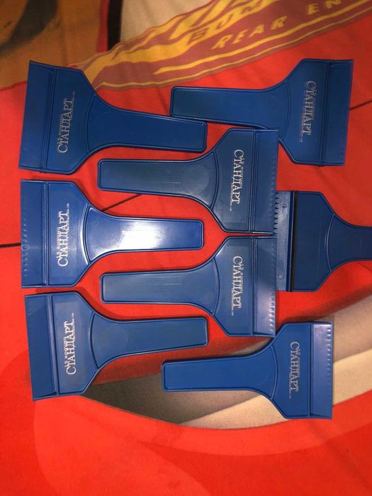 ледочистачки за Автомобил