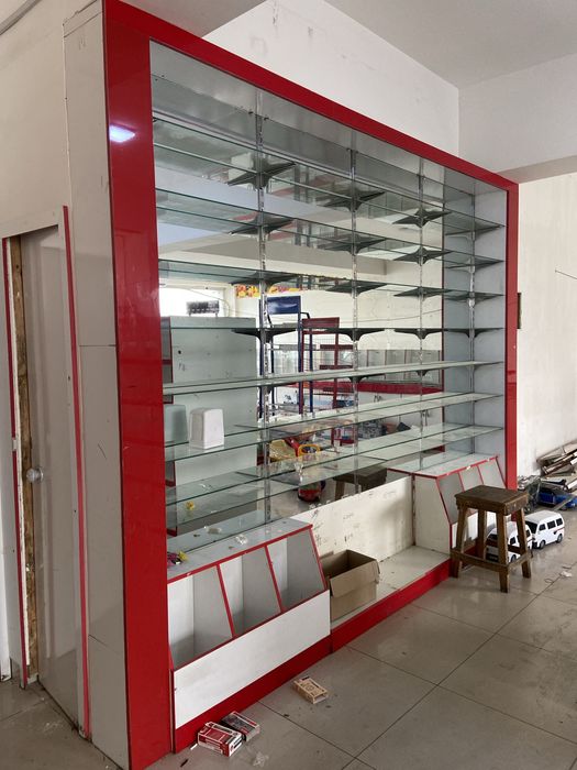 Dokon uchun vetrina garantya