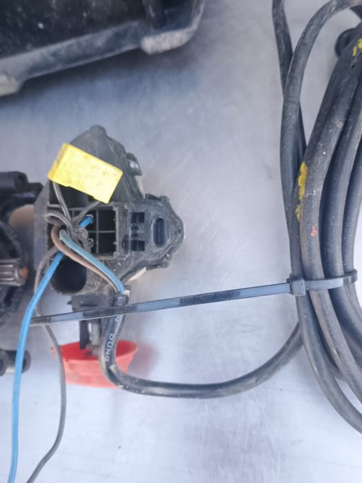 Carcasa,buton on-off și cablu alimentare ,motor defect,BHR 115,Budget