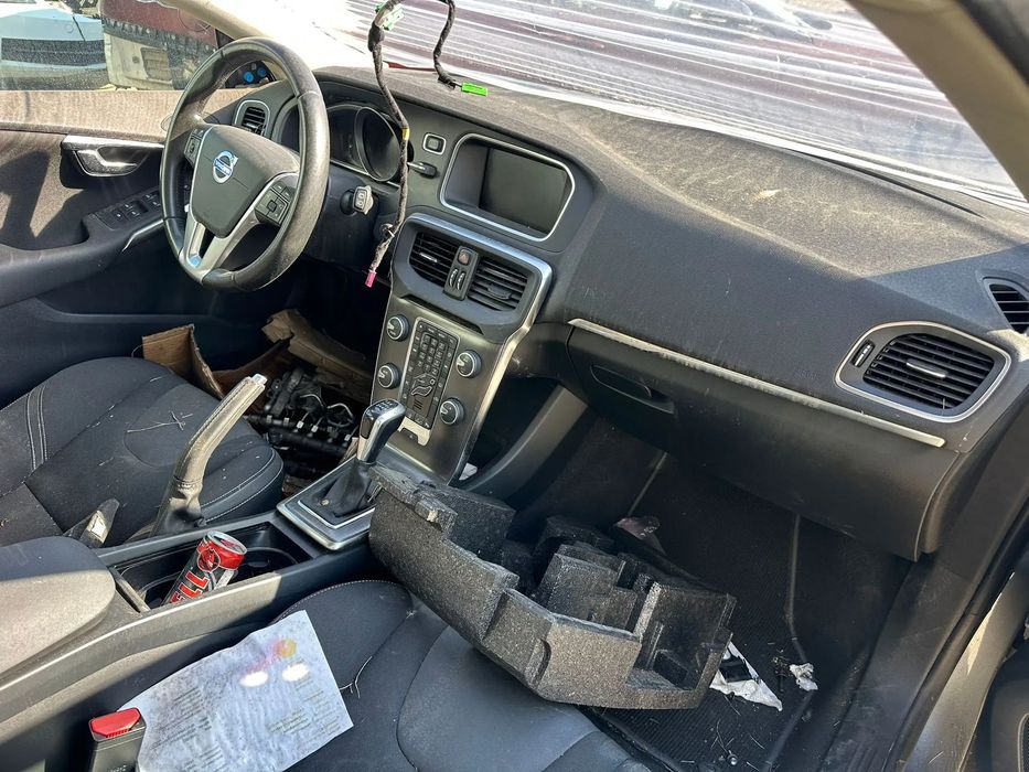 Dezmembrari Volvo V40 2014 / 2.0Diesel