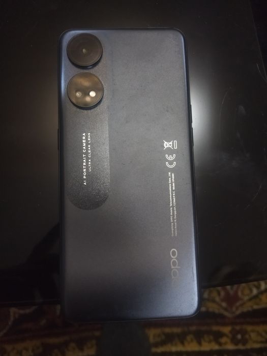 OPPO RENO 8T телефон