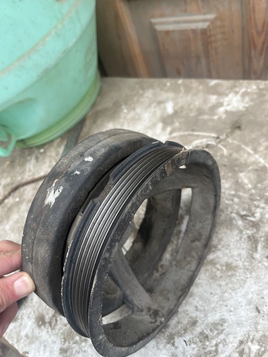 Шкив коленвала 3.7 Jeep