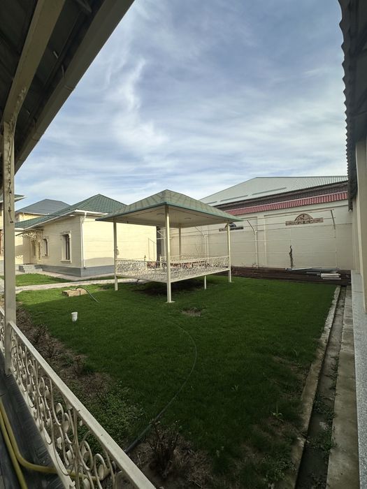 Продается благоустроенный дом в мкр Акниет