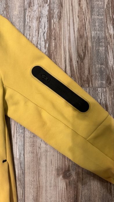 Детски Nike Tech fleece суичър