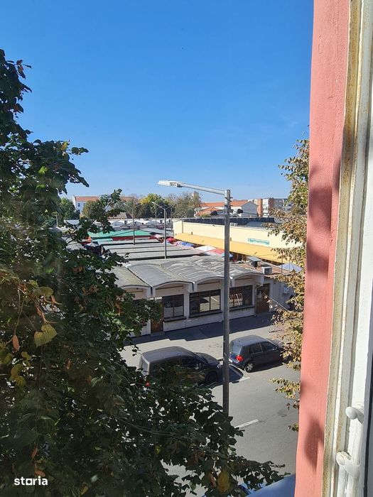 Inchiriez Ap. 3 Camere 2bai Ultracentral Bulevard Piata Mica Deosebit!