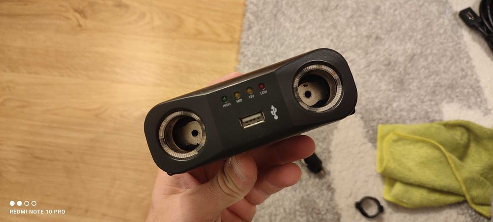 Vand incarcator cu doua preize si USB de putere mare