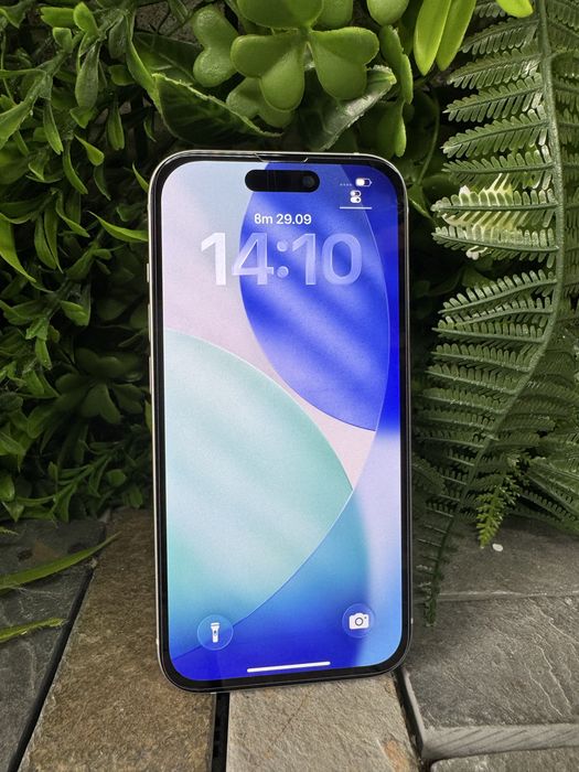 iPhone 15 128GB White