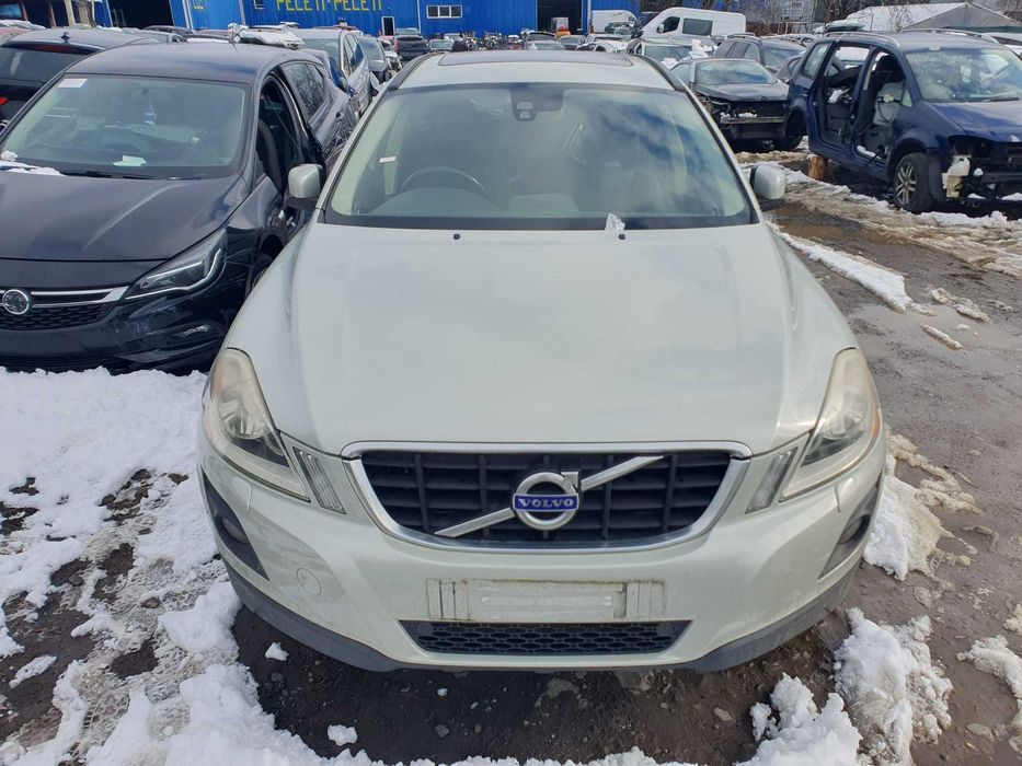 Dezmembrez Volvo XC60 2.4D 4X4 2009
