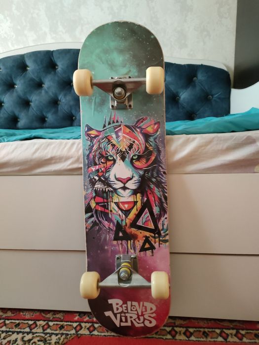Скейт борд новый!
