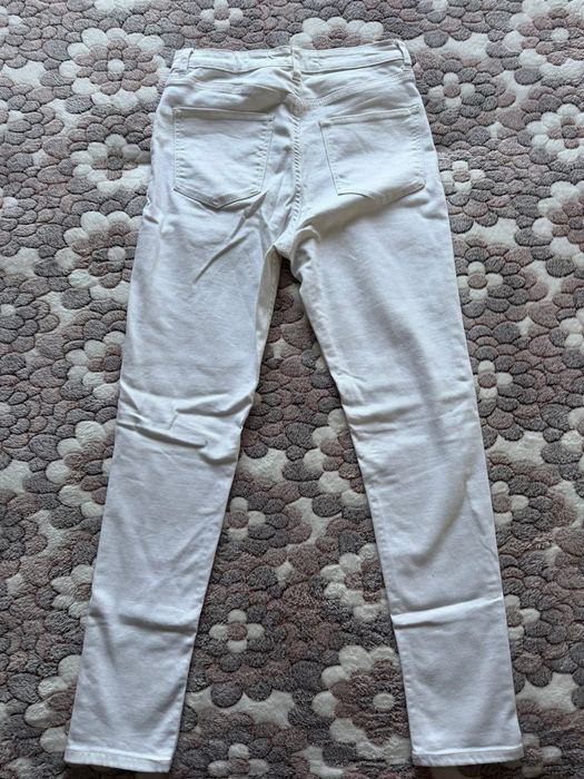 Маркови дънки в отлично състояние.