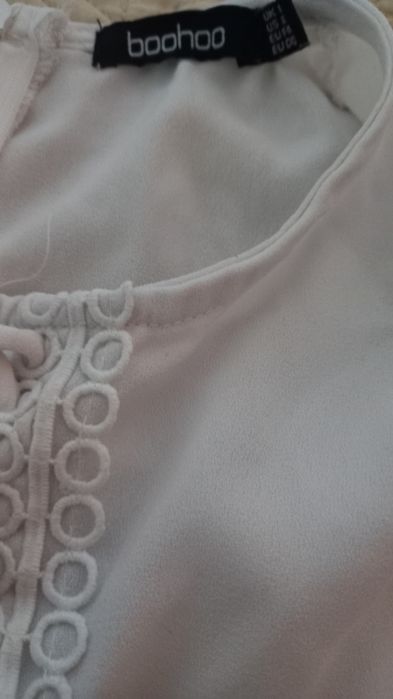 Блуза размер 38 съвсем малко носена