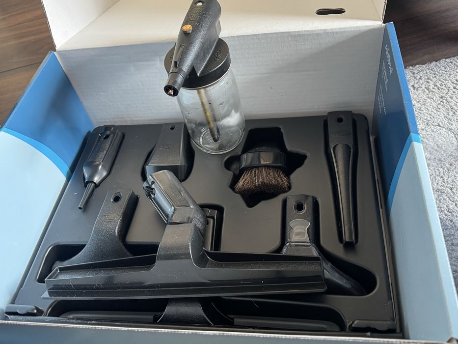 Rainbow под наем за пране на дивани и килими