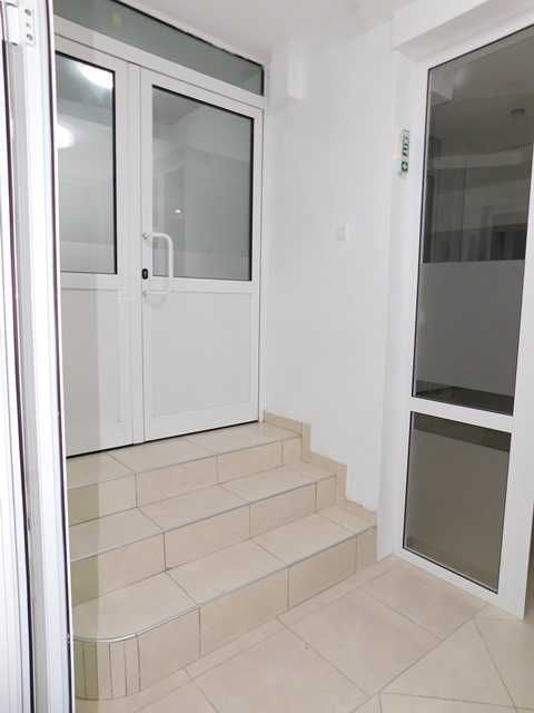 Търговски обект/ салон/ офис/детски център, Център, 190 кв.м.