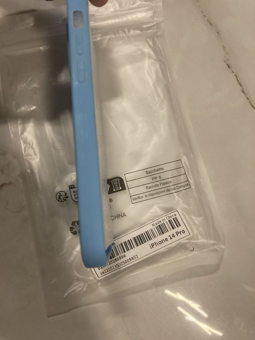 Ново силиконово кейсче за iPhone 14 Pro