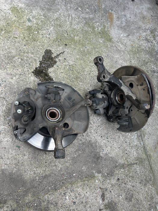 Продам ступицы в сборе гольф 3, венто