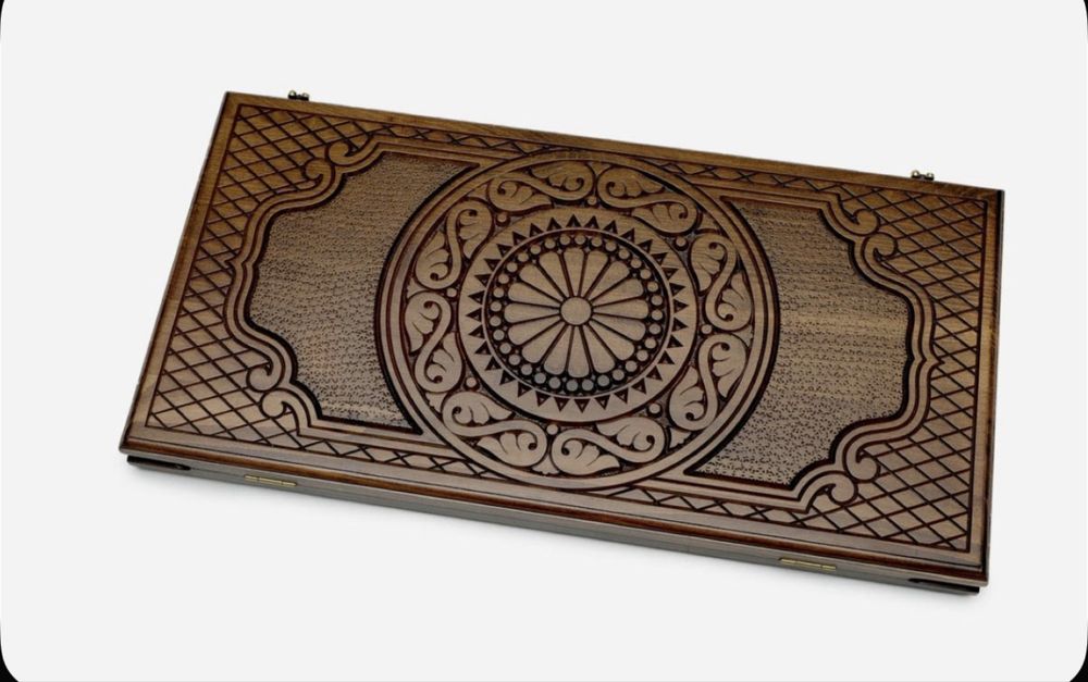 Нарды резные из массива бука (Армения)