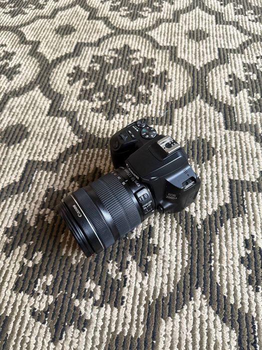 Canon EOS 200Dii