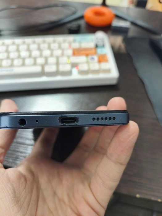 Tecno Spark 20c смартфон