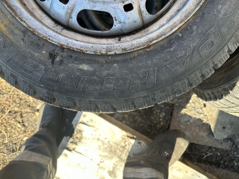 Продам резина 185/65r14