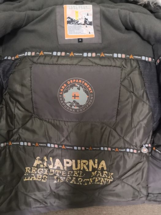 Vind geaca ANAPURNA 200 lei