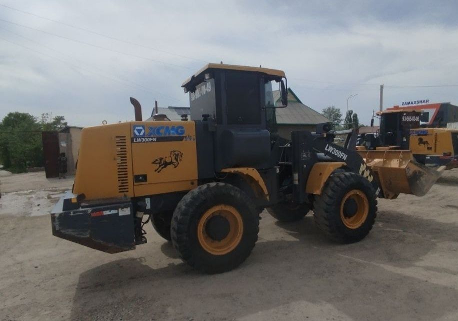 Погрузчик XCMG LW300FN 1.8m3 Рычаг