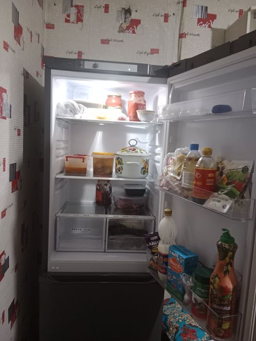 Холодильник б/у в хорошем состояние