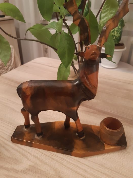 Статуэтки из дерева