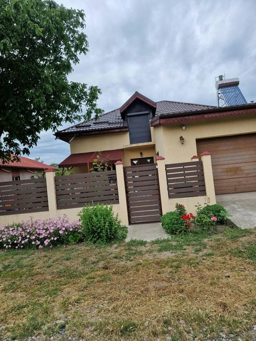 Shtëpi, 944 m²