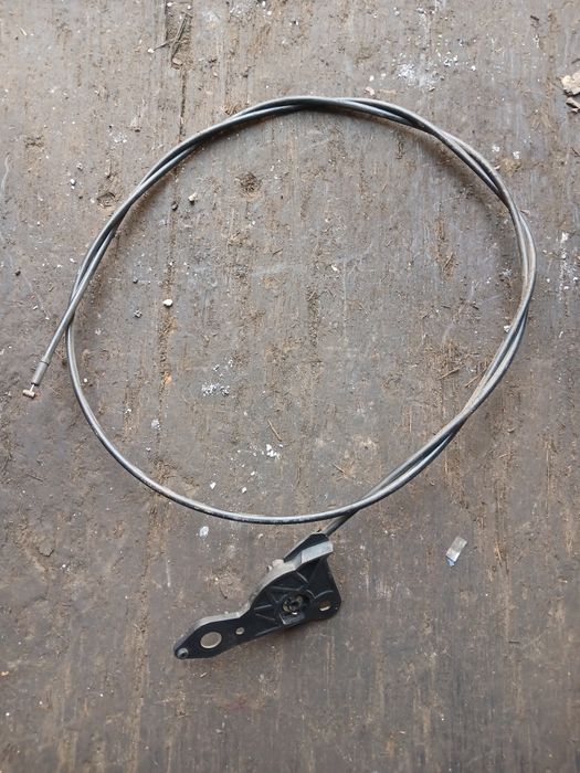 Трос капота БМВ Е36