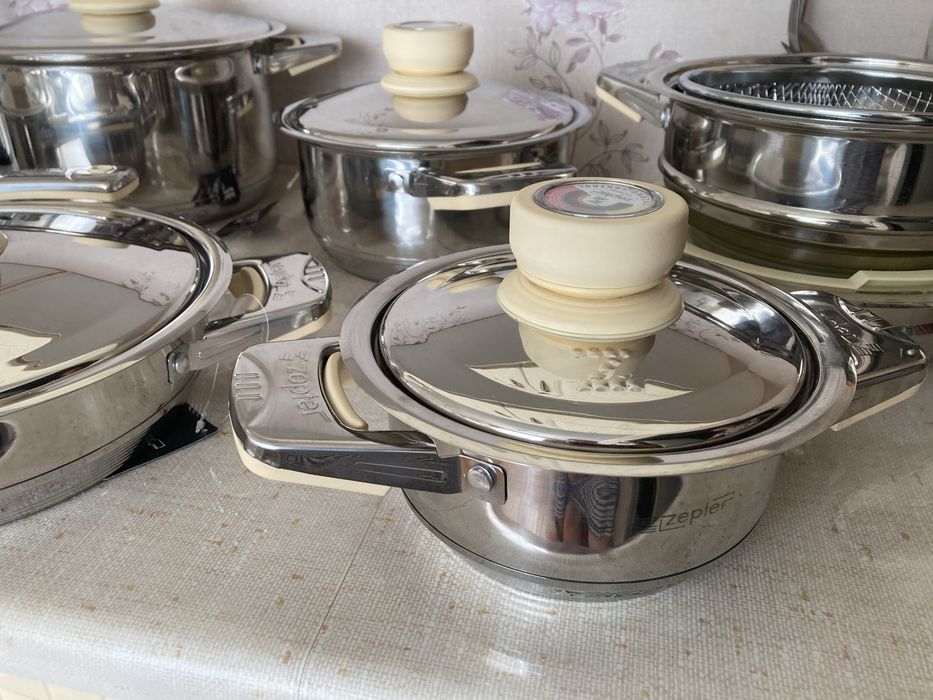 Кострюли и сковорода, набор