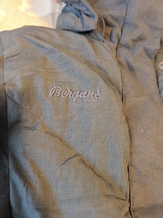Geaca dama Bergans of Norway Brager puf si pene M