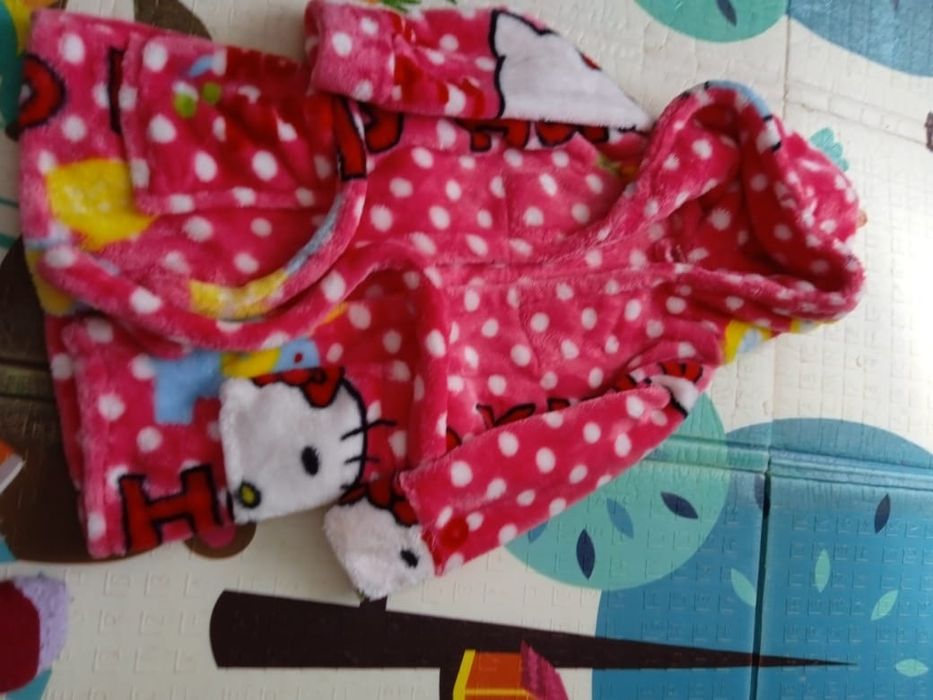 Вещи для девочки от 2.7 до 4 лет