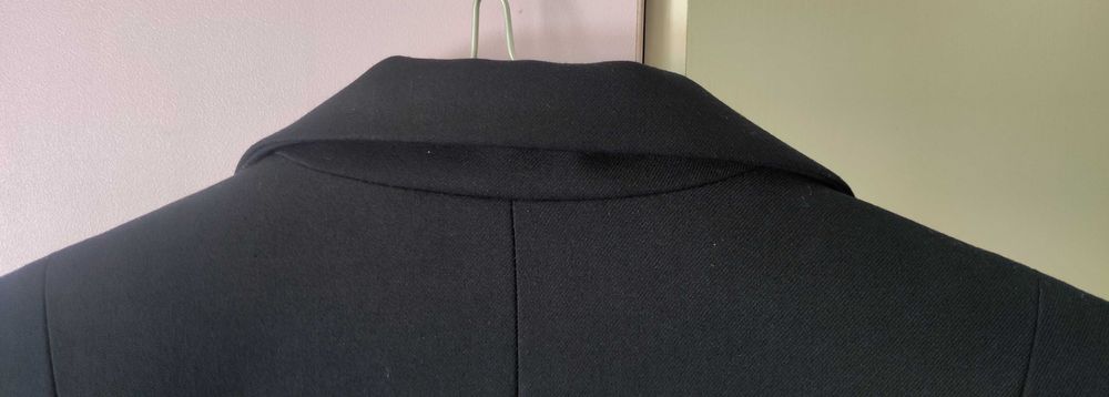 Дамско сако стилна жена