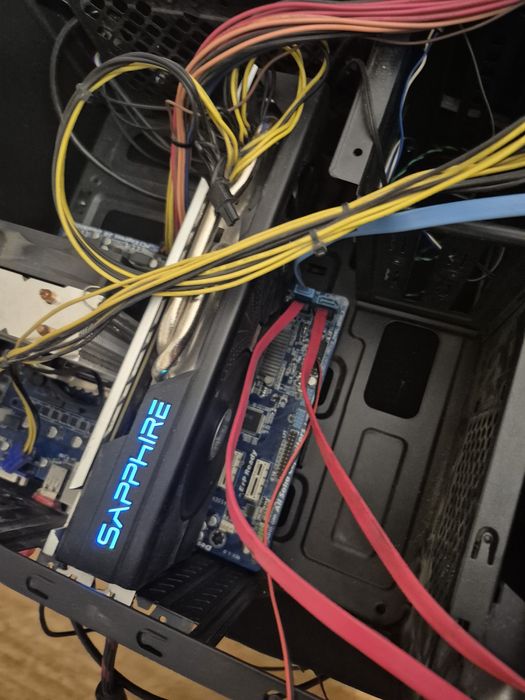 Компьютер игровой
Intel(R) Xeon(R) CPU E31270  Rx 580 8gb