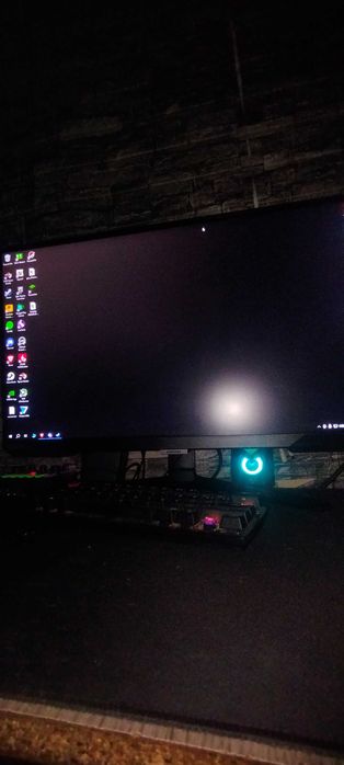 Samsung Odyssey g4 MODEL: LS27BG400EUXEN