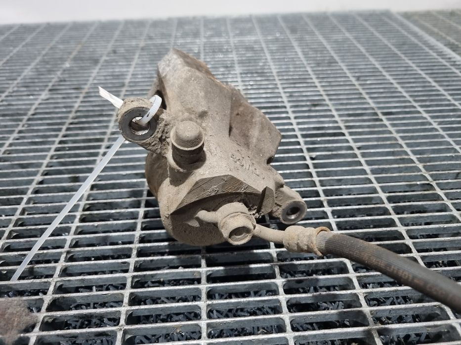Etrier dreapta spate Toyota Rav 4 IV 2.0 Diesel - Manuala 6 Trepte SUV 4 Usi