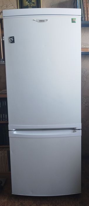 Холодильник Zanussi