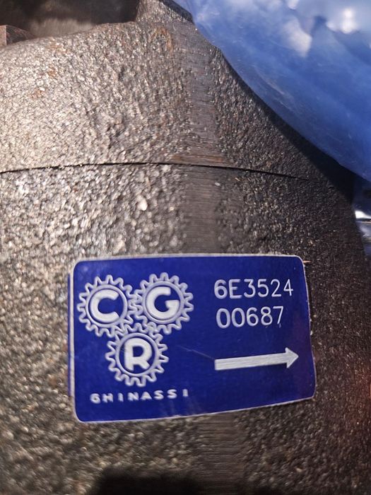 Продам гидравлический насос 6E3524