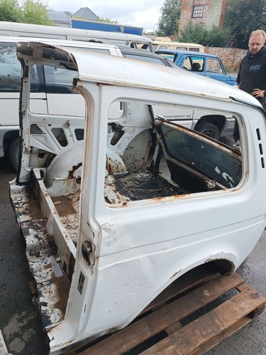 Нива заднее крыло, дверь