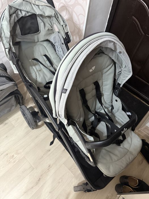 Продается двойная коляска Joie