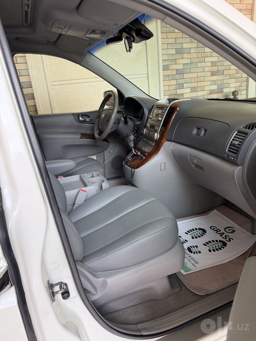 Kia karnival 2007 yil