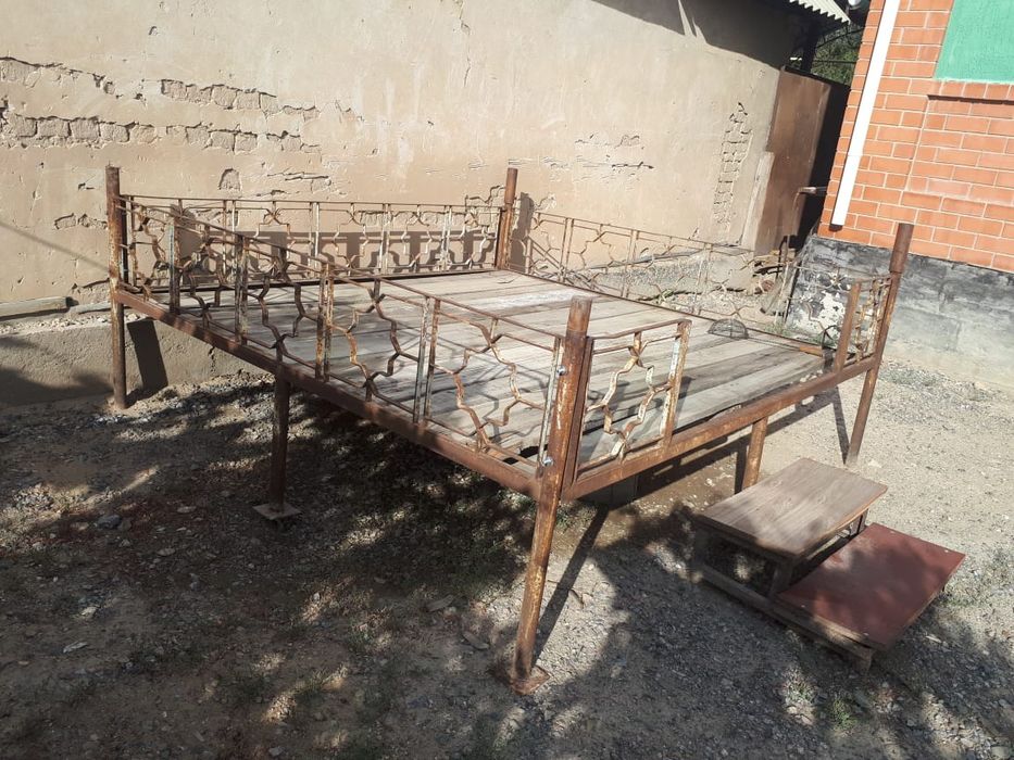 Тапчан, Сәкі, тапчан, сәкі.