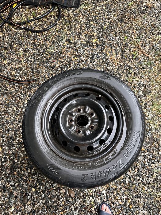 Шины с дисками..